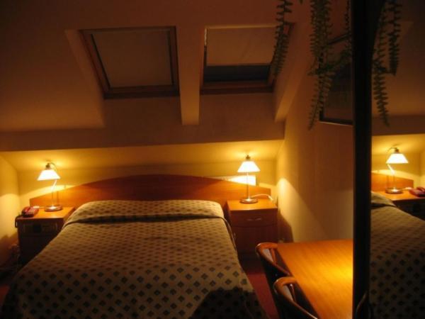 Hotel Alexandra Pobiedziska Kültér fotó